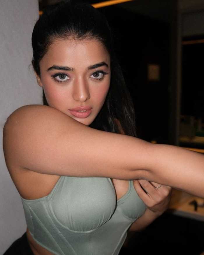 ketika sharma 10